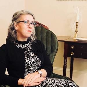 Meet your Posher, Elizabeth